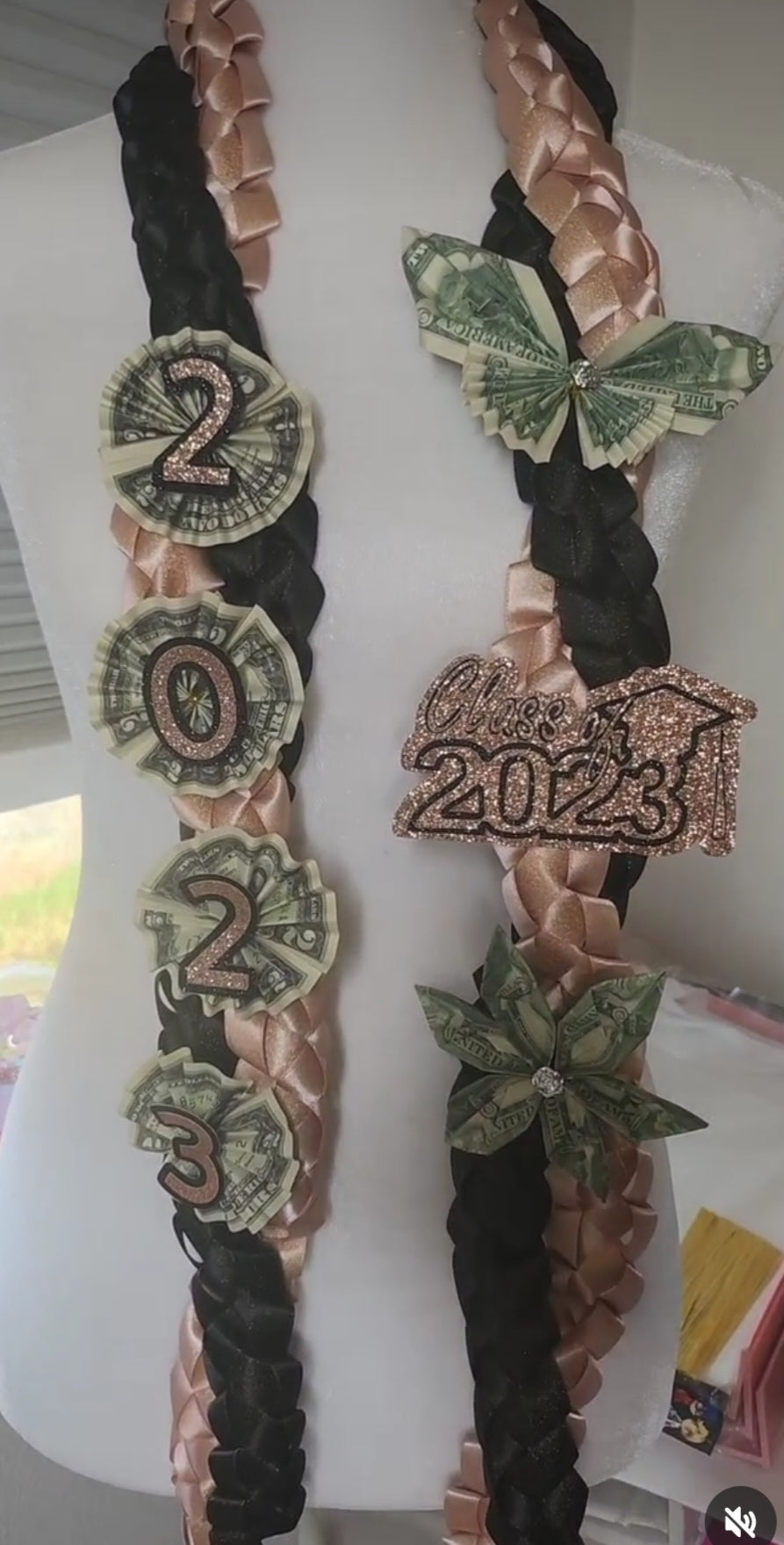 Graduation leis